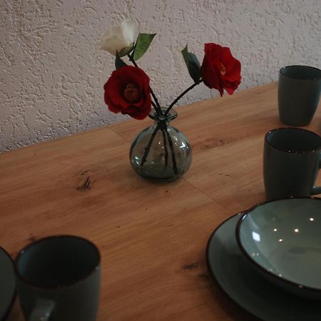 Moderne Wohnung In Eutritzsch ライプツィヒ エクステリア 写真