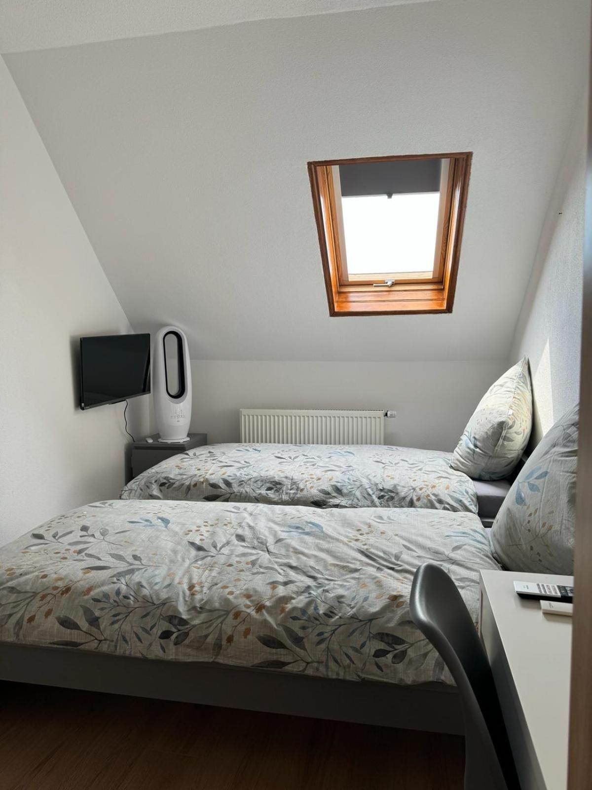 Moderne Wohnung In Eutritzsch ライプツィヒ エクステリア 写真